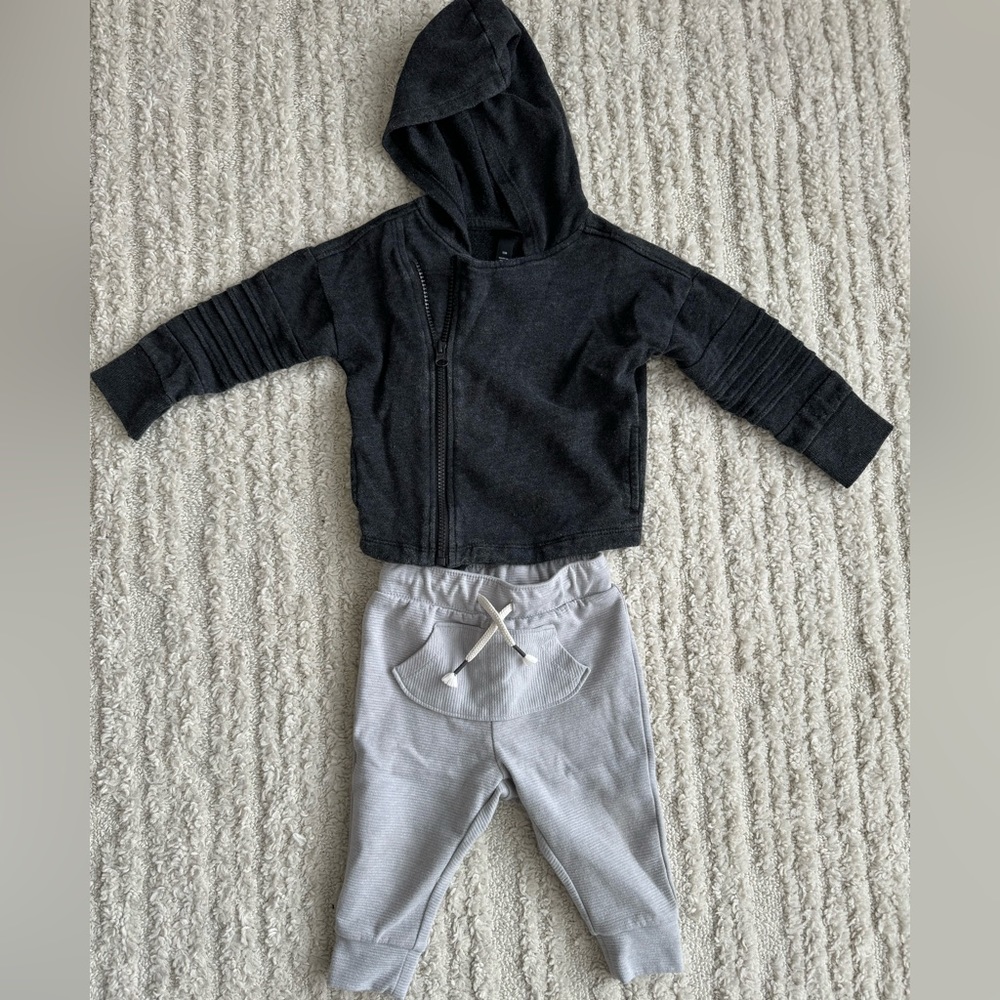 Baby jacket/jogger set